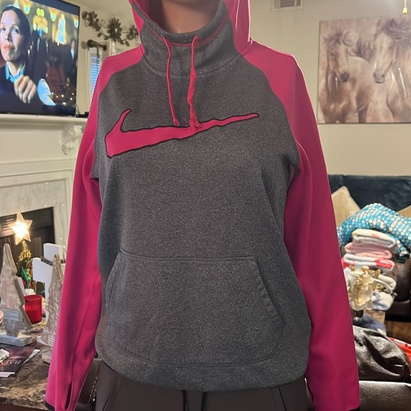 Nike 🤩 - Picture 2 of 4